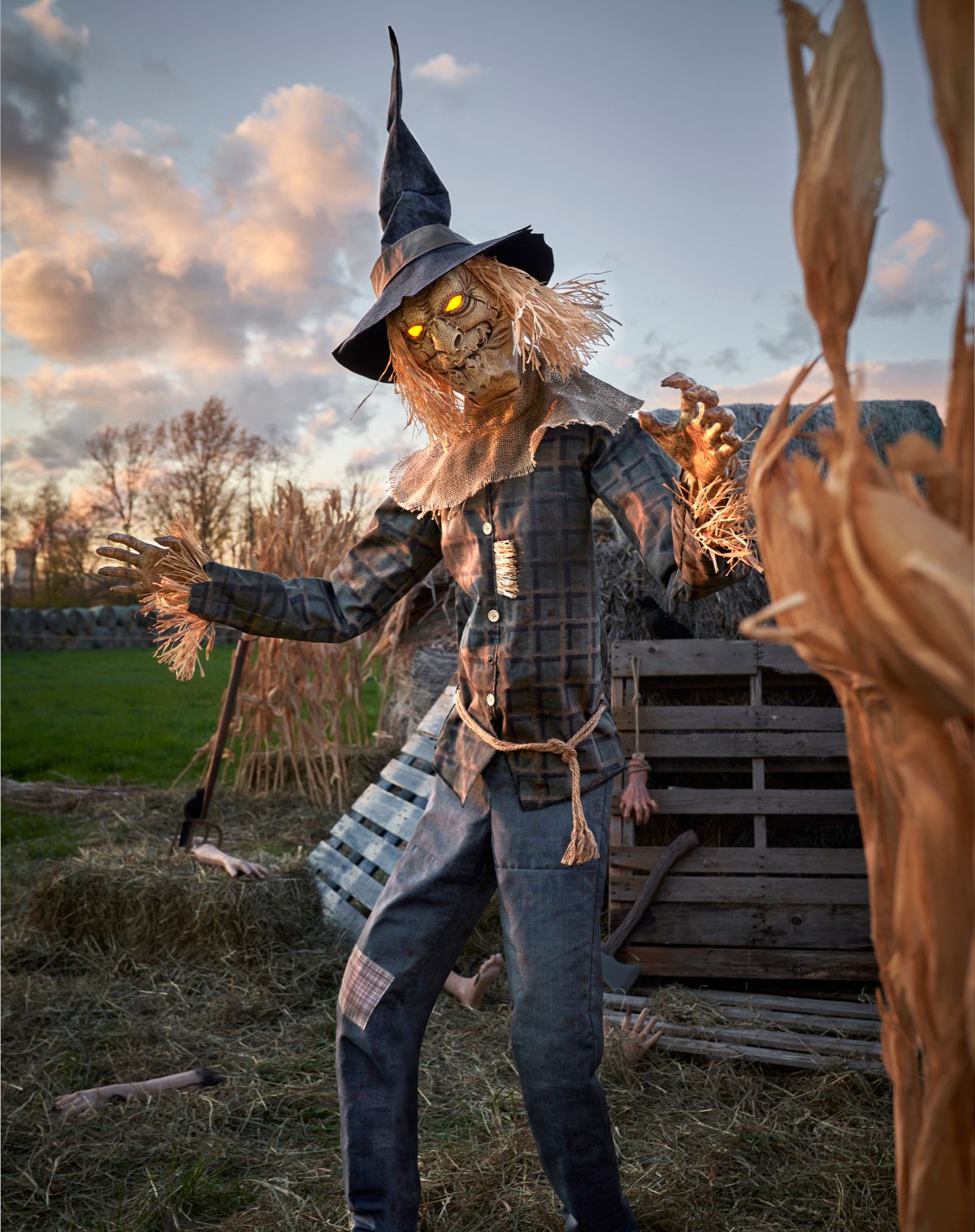 6 Ft Strawman Animatronic