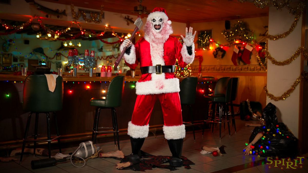6 Ft 3 In Art the Clown Santa Claus Animatronic - Terrifier 3 - Image 4