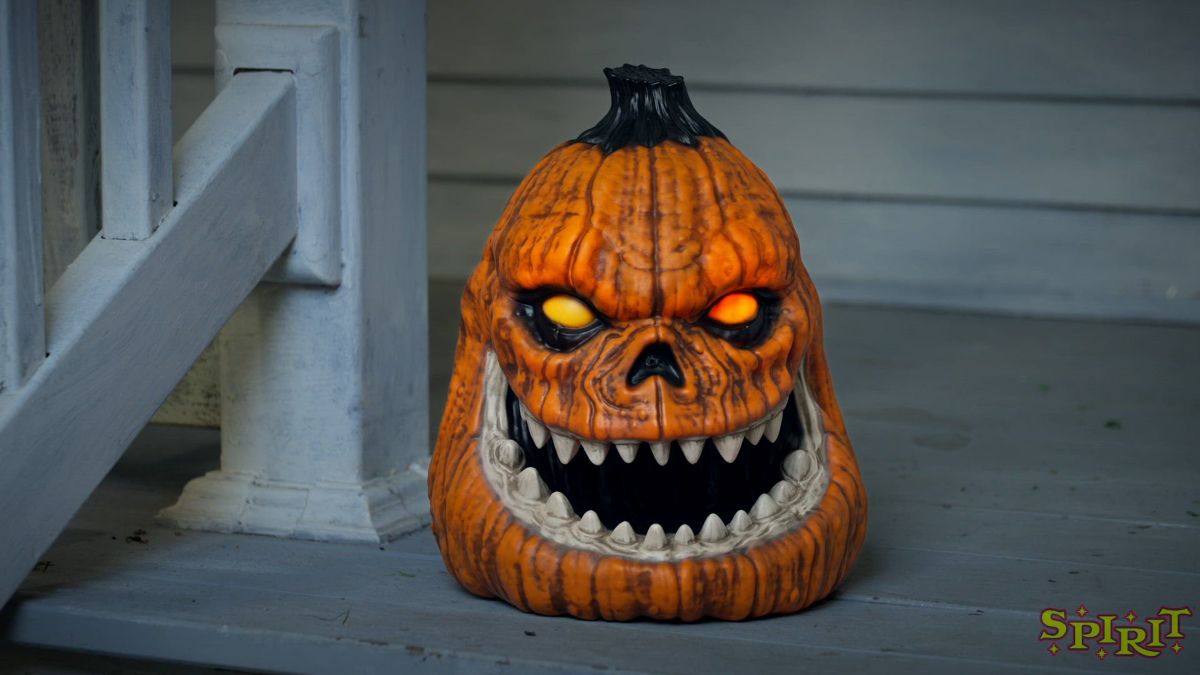 Light - Up Talking Pumpkin Animated Prop - Image 4