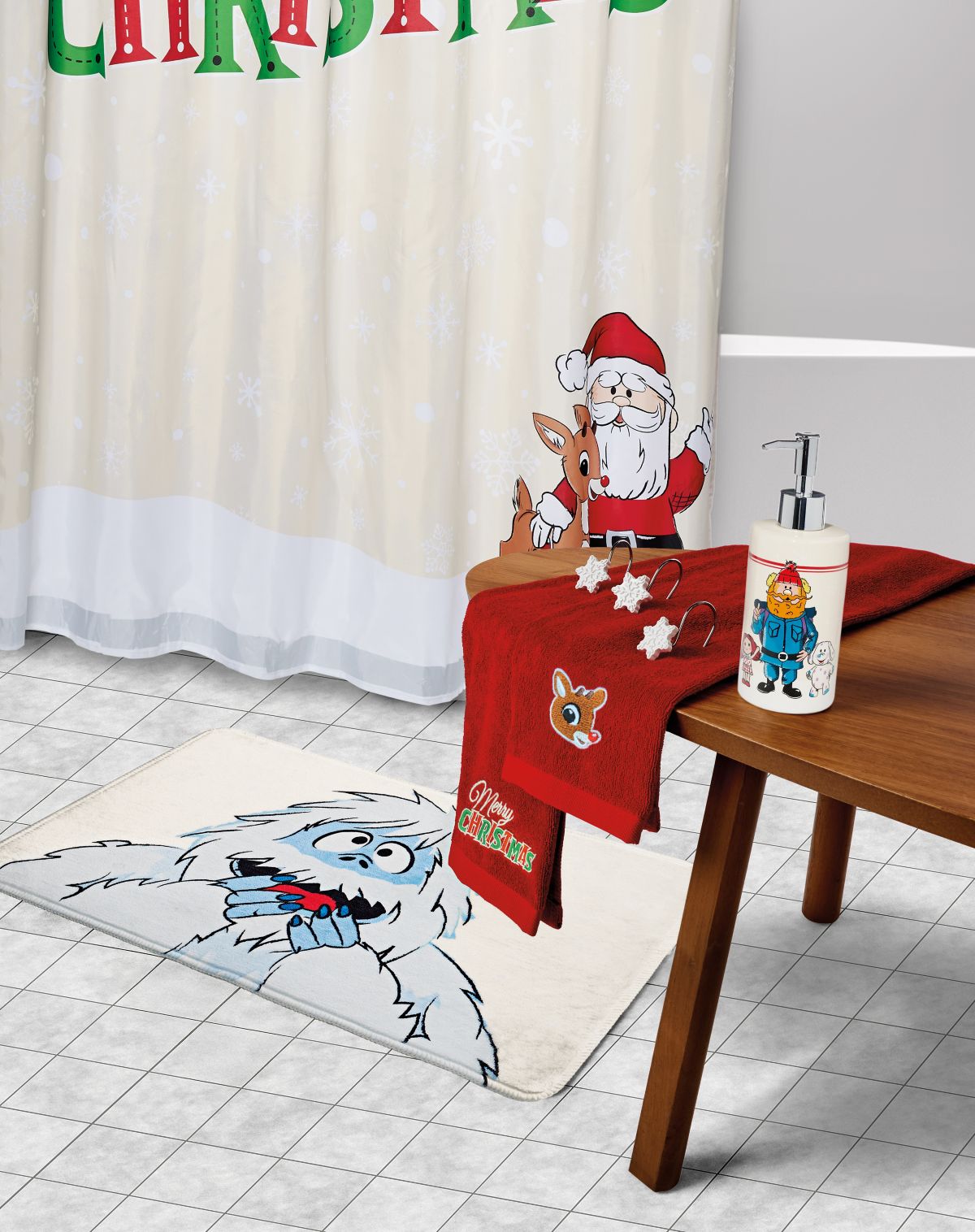 Rudolph and Santa 17-Piece Bath Set - Rudolph the Red-Nosed Reindeer - Image 2