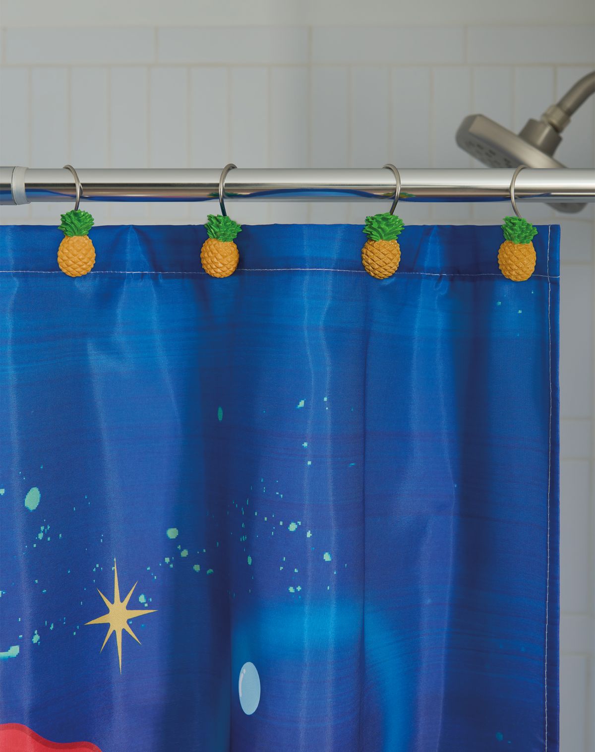 SpongeBob SquarePants Christmas Shower Curtain and Hook Set - 13 Piece - Image 3