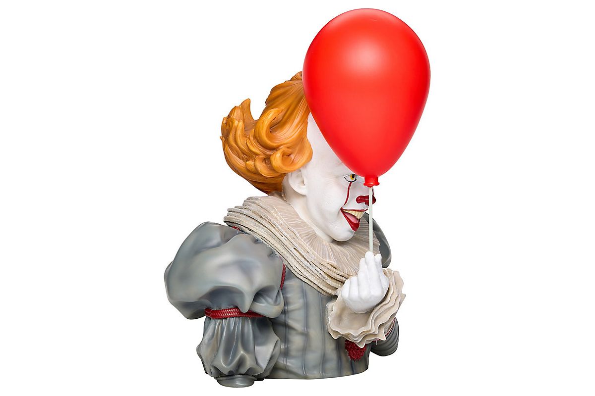 Pennywise Light-Up Statue - IT Welcome to Derry - Image 3