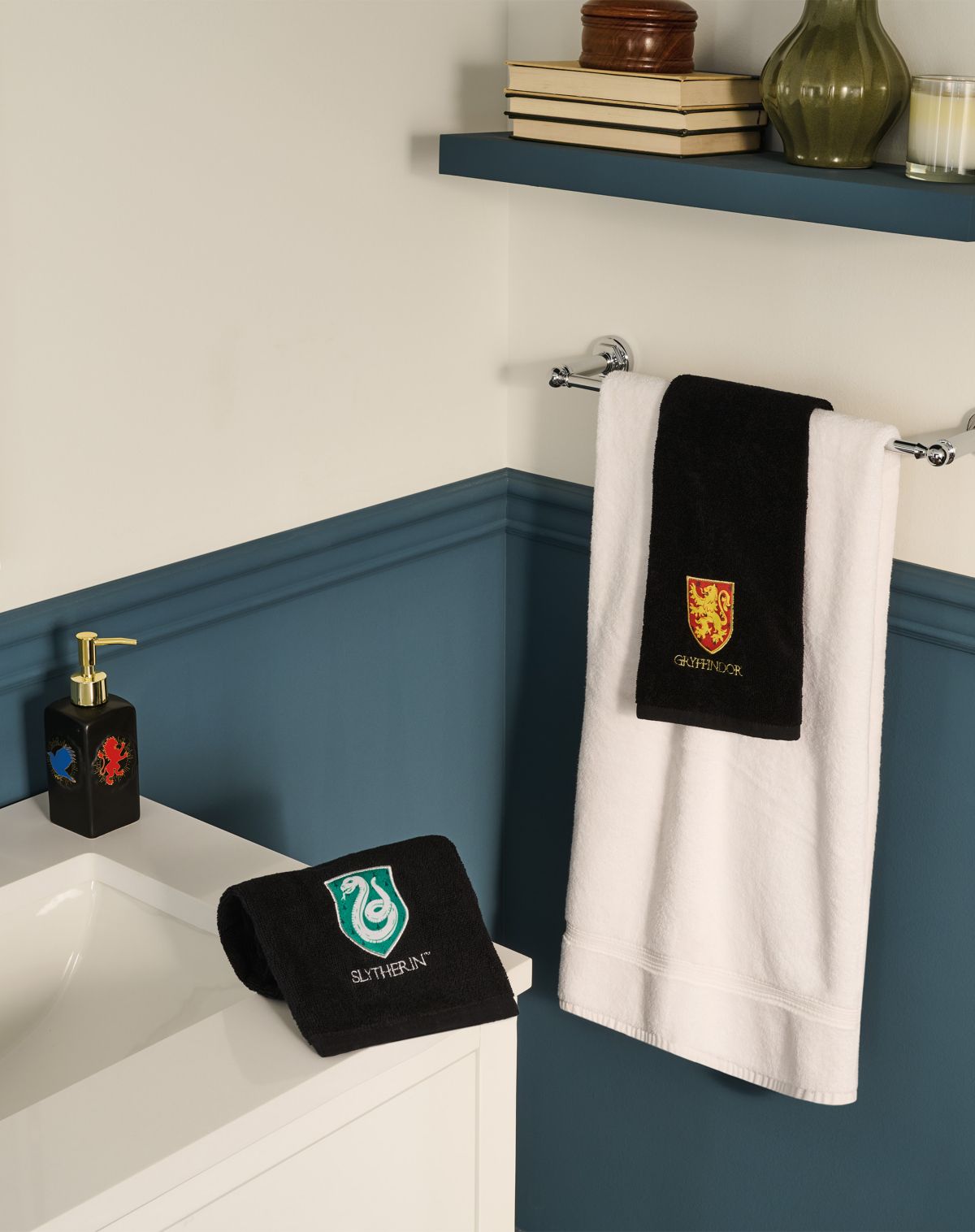 Harry Potter Houses 3-Piece Bath Accessory Set - Image 2