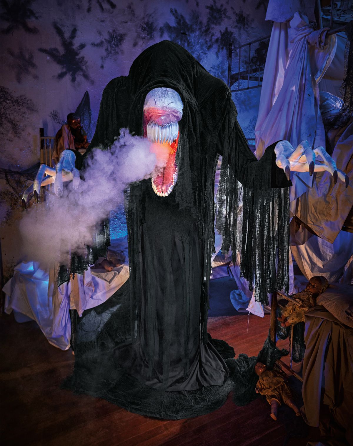 7 Ft 6 In Floating Howling Spirit Animatronic